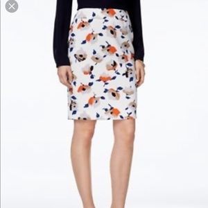 Nine West floral print pencil skirt Size 12